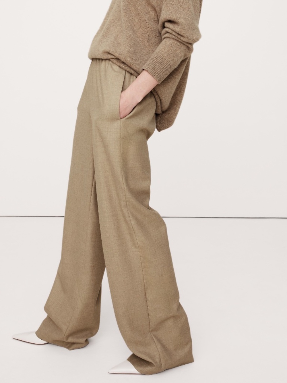Banana Republic WIDE-LEG LIGHTWEIGHT WOOL FLANNEL PANT XS